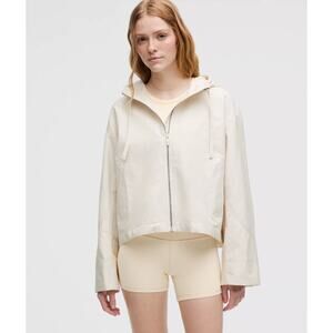 NWT Lululemon Water-Resistant Cropped Hooded Jacket